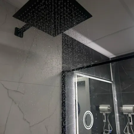 Capsbook Kopanina 2 * Posen