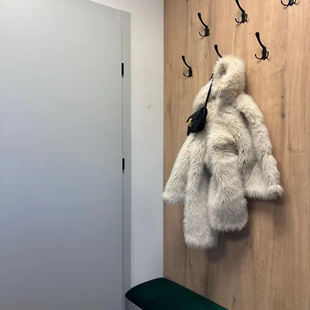 Capsbook Kopanina 2 Kapselhotel *