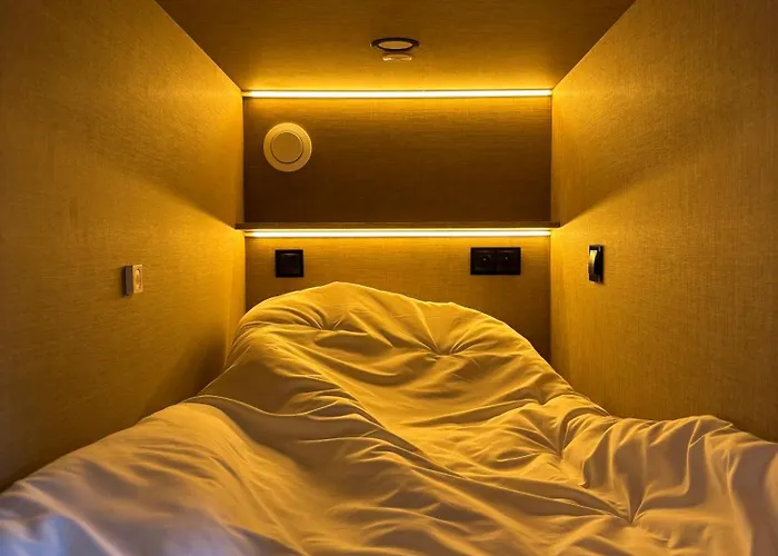 Capsule hotel Capsbook Kopanina 2 *