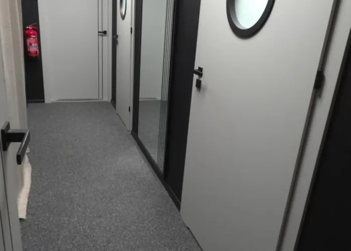 Capsbook Kopanina 2 Capsule hotel