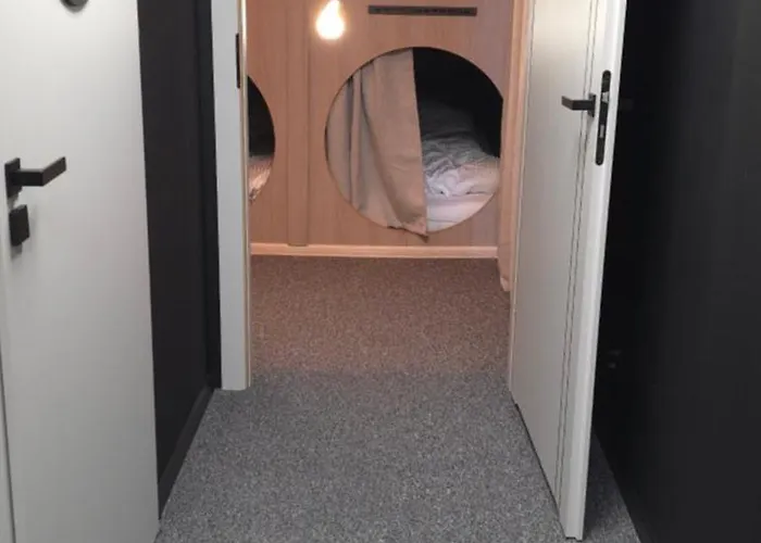 Capsbook Kopanina 2 Capsule hotel *