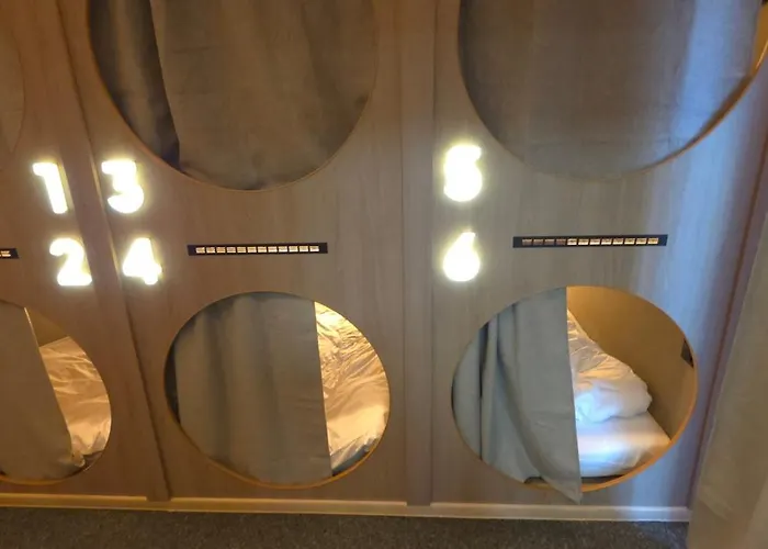 Capsbook Kopanina 2 Capsule hotel *
